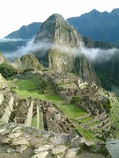 Empire s Encounter: The Inca Expedition Saga (1532-1572).